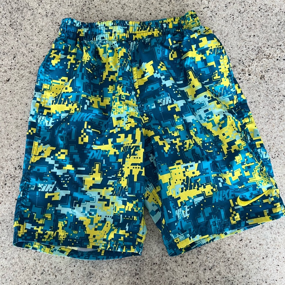 Nike Swim Trunks Boys Medium